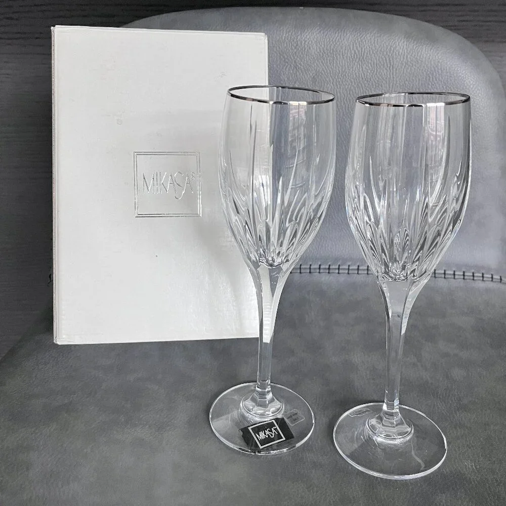 Mikasa Arctic Lights Platinum Rim Crystal Wine Glasses Set of 2 NIB Size 8 1/4